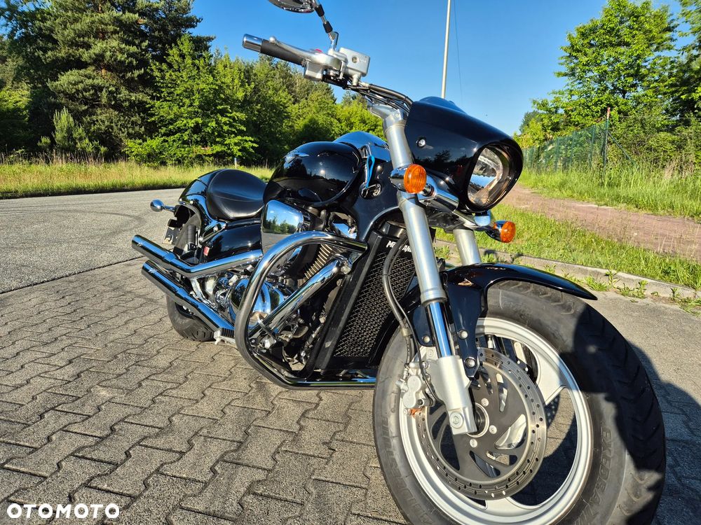 Suzuki Intruder - 2