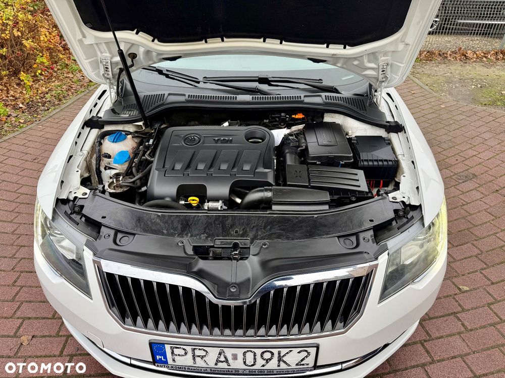 Skoda Superb 2.0 TDI DSG Exclusive - 20