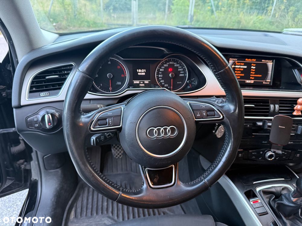 Audi A4 Avant 2.0 TDI - 8
