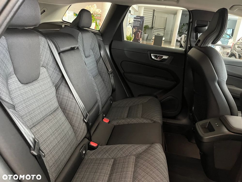 Volvo XC 60 B5 B AWD Core - 11