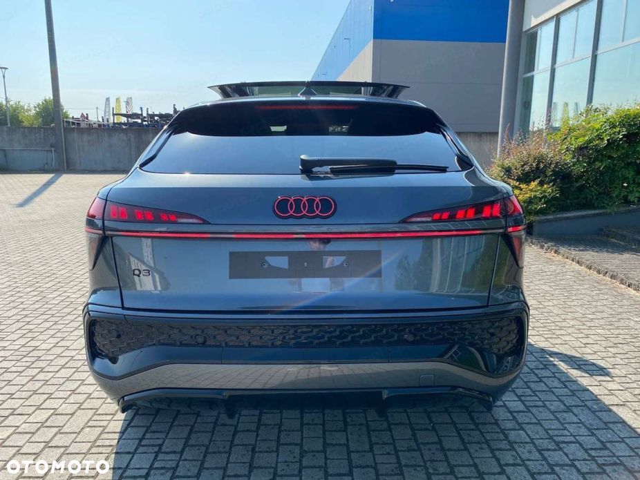 Audi Q3 Sportback 35 TFSI mHEV S-Line S tronic - 4