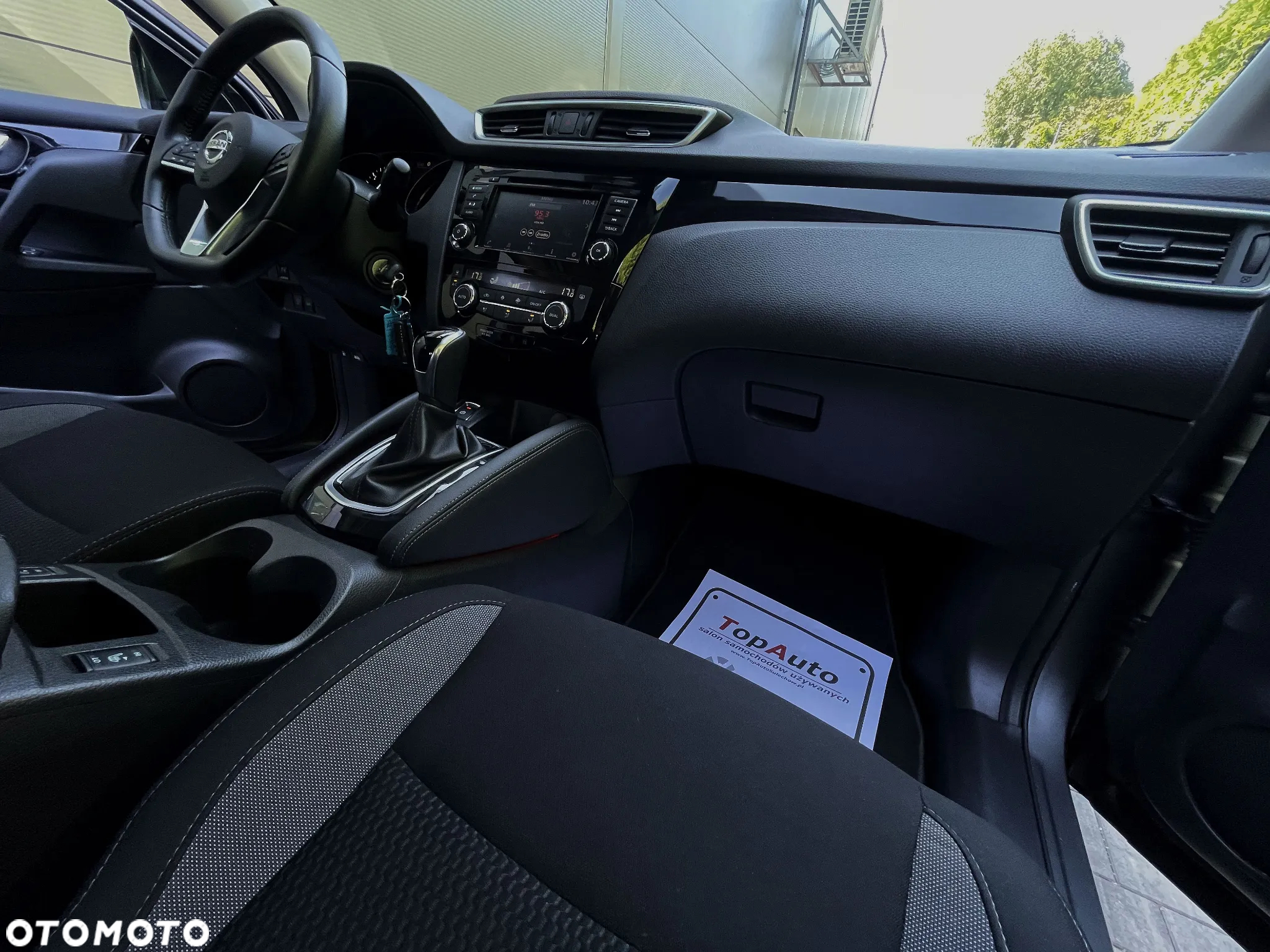 Nissan Qashqai 1.5 dCi DCT TEKNA - 17