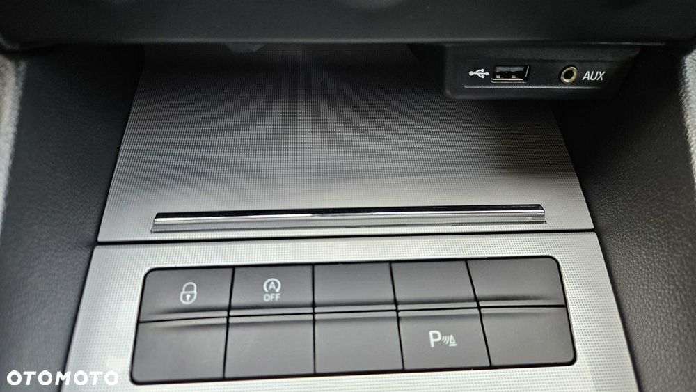Skoda Octavia 1.6 TDI Ambiente DSG - 35