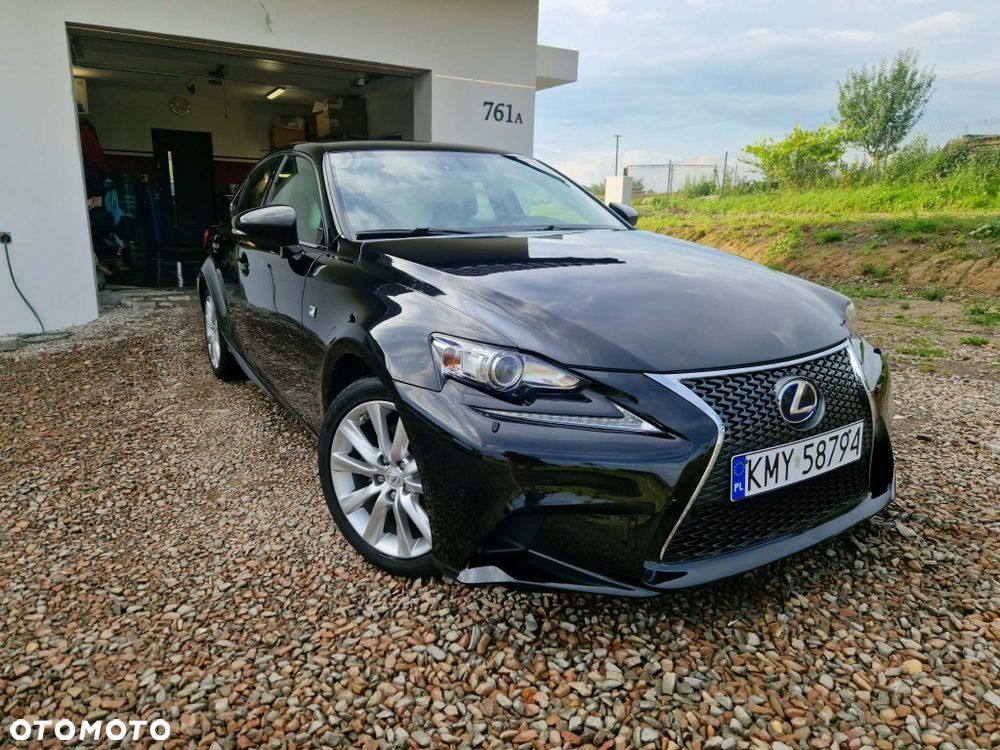 Lexus IS - 3