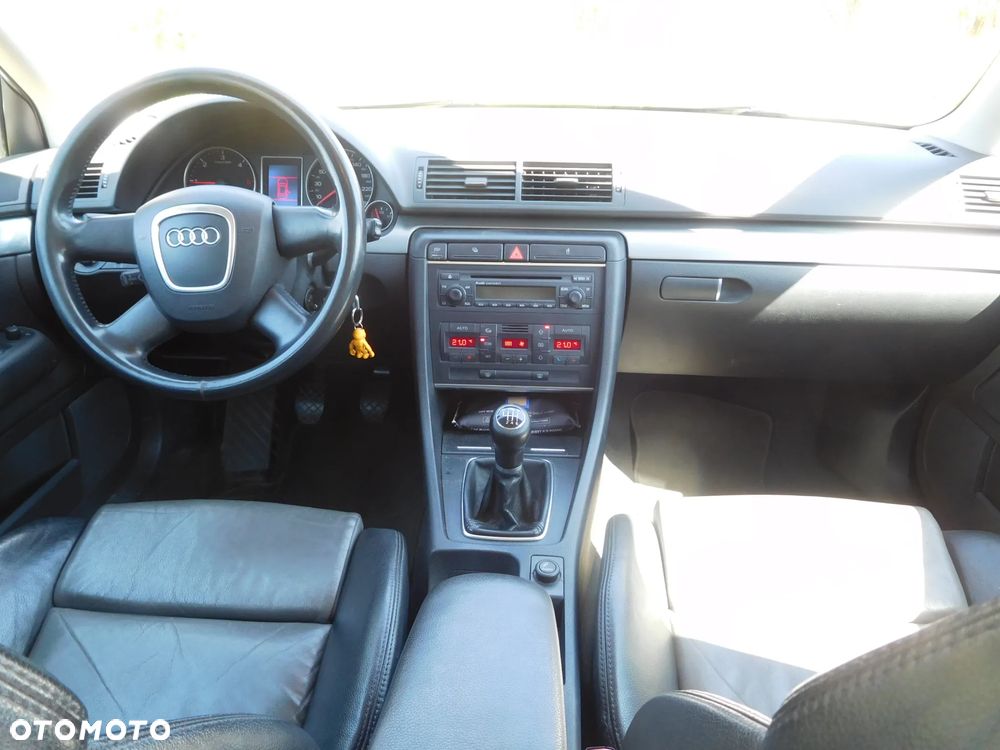 Audi A4 Avant 2.0 TDI DPF - 9