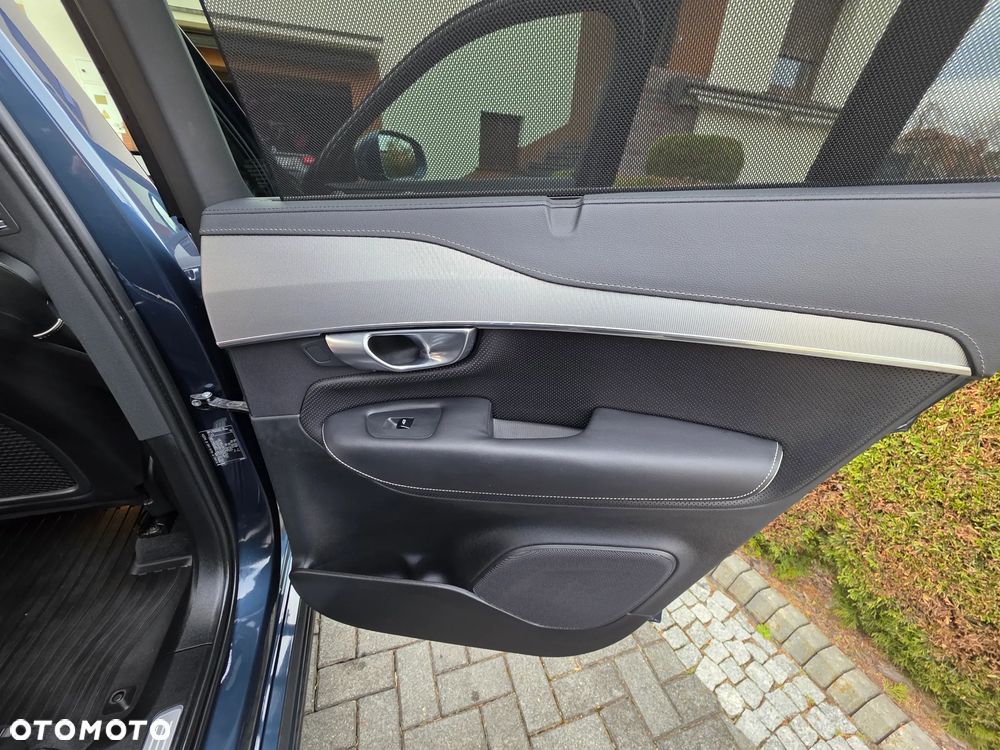 Volvo XC 90 B5 D AWD Plus Bright 7os - 17
