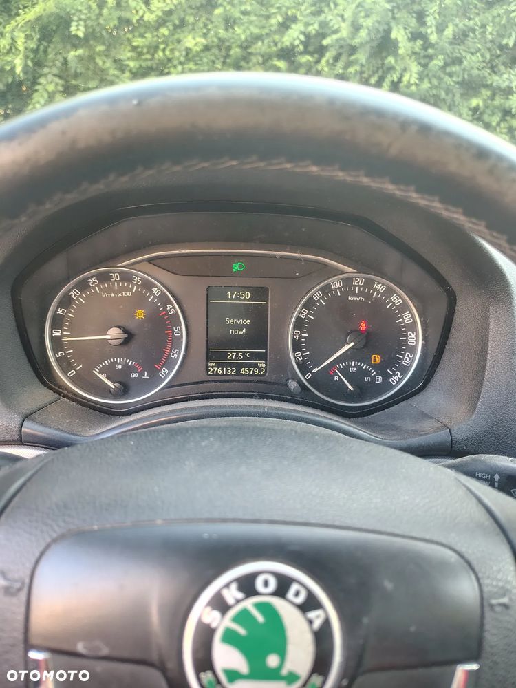 Skoda Octavia 2.0 TDI DPF Ambiente - 6