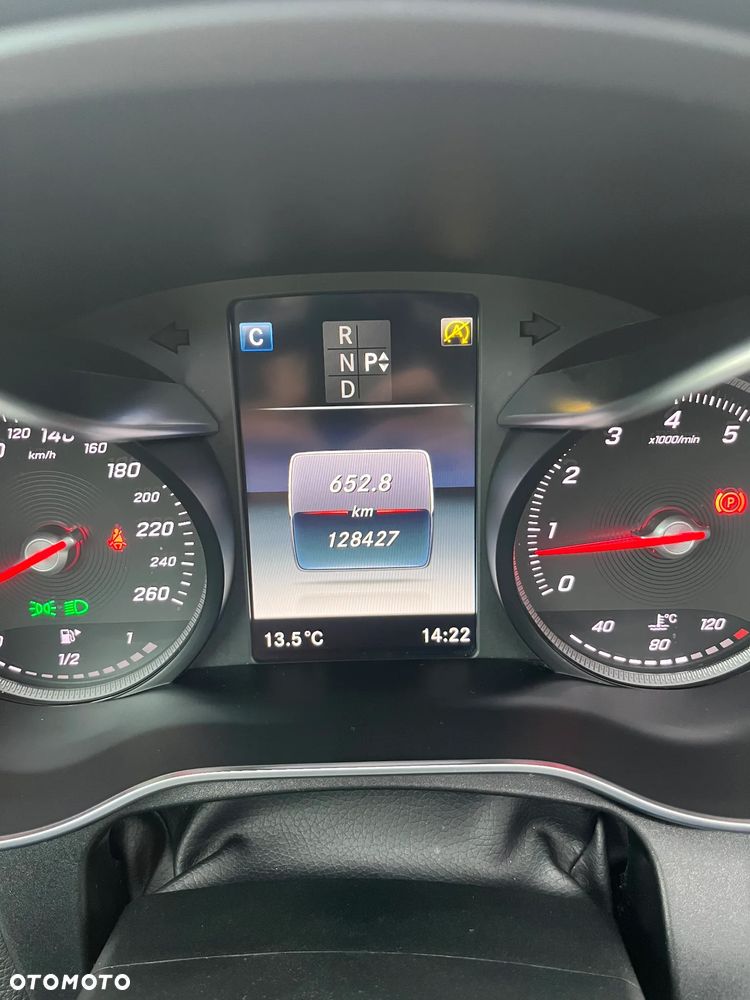 Mercedes-Benz Klasa C 200 4-Matic 9G-Tronic - 11