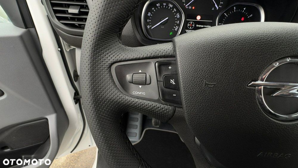 Opel Vivaro - 34