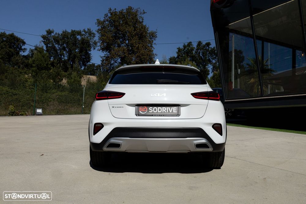 Kia XCeed 1.0 T-GDI Tech - 25