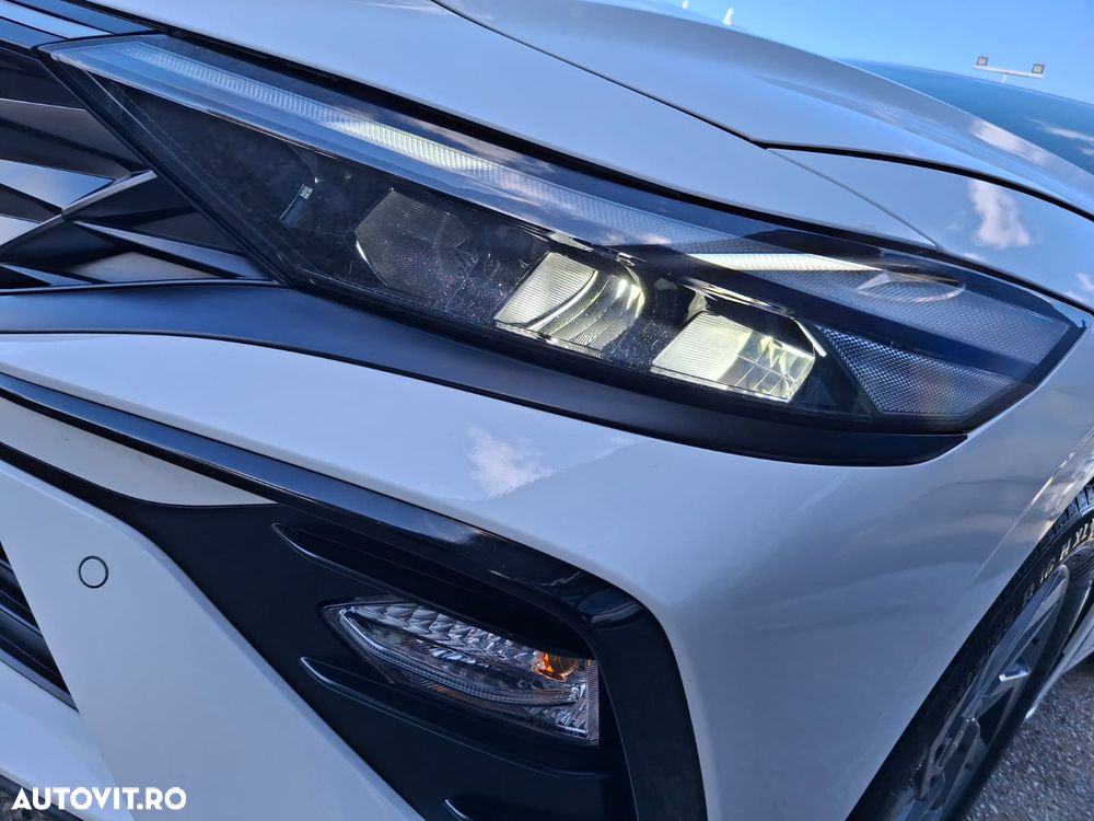 Hyundai Elantra - 21