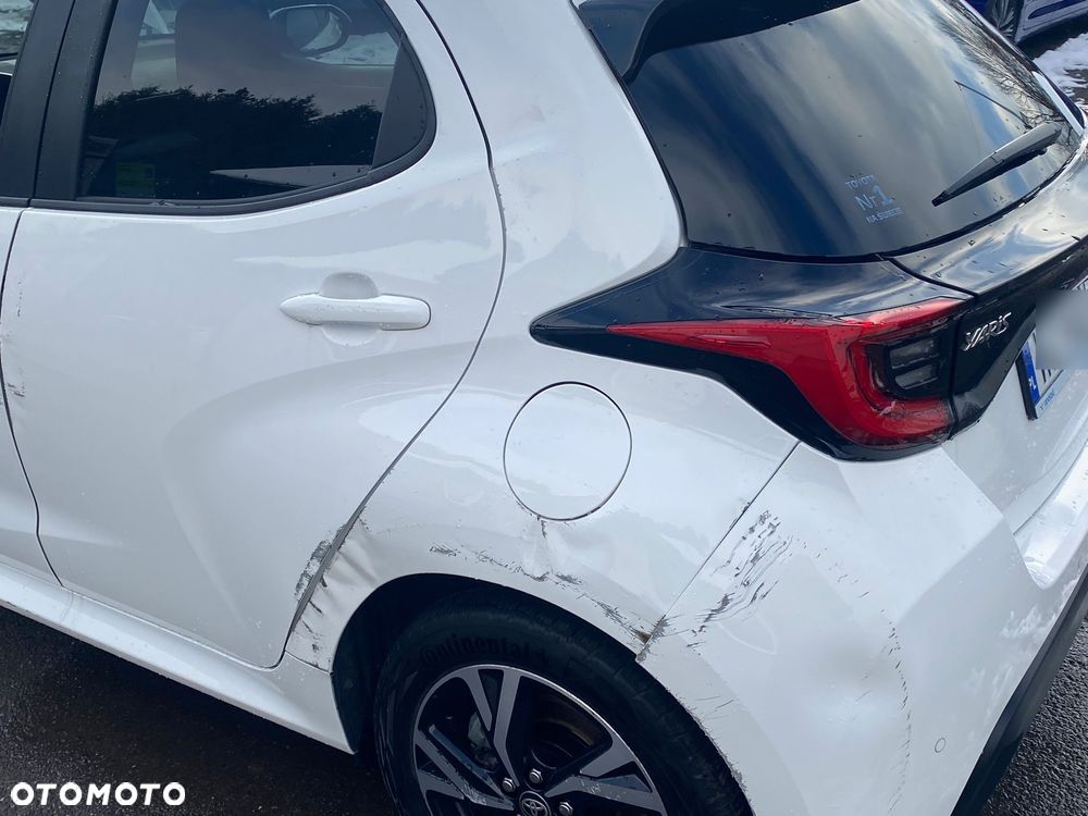 Toyota Yaris Hybrid 1.5 Style - 16