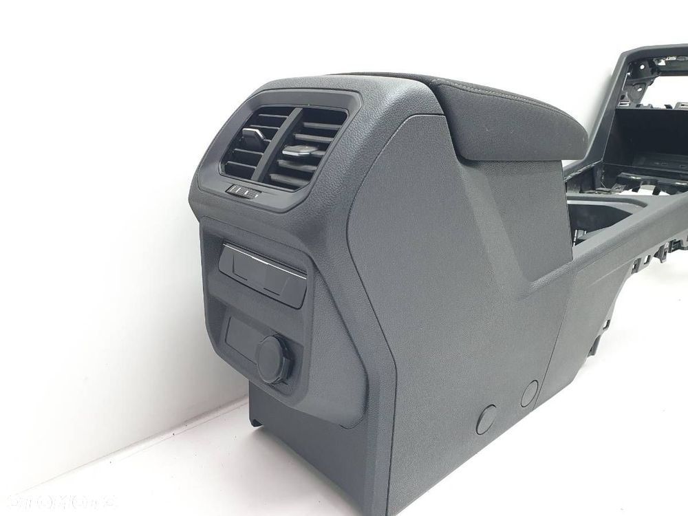 TUNEL ŚRODKOWY Z PODŁOKIETNIKIEM KRATKA NAWIEWU TYŁ TIGUAN II CZARNY EU - 2