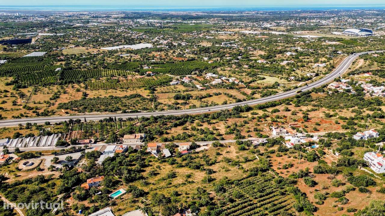 Terreno Rústico em Faro com Vista Panorâmica e Acesso Fácil - Grande imagem: 4/26