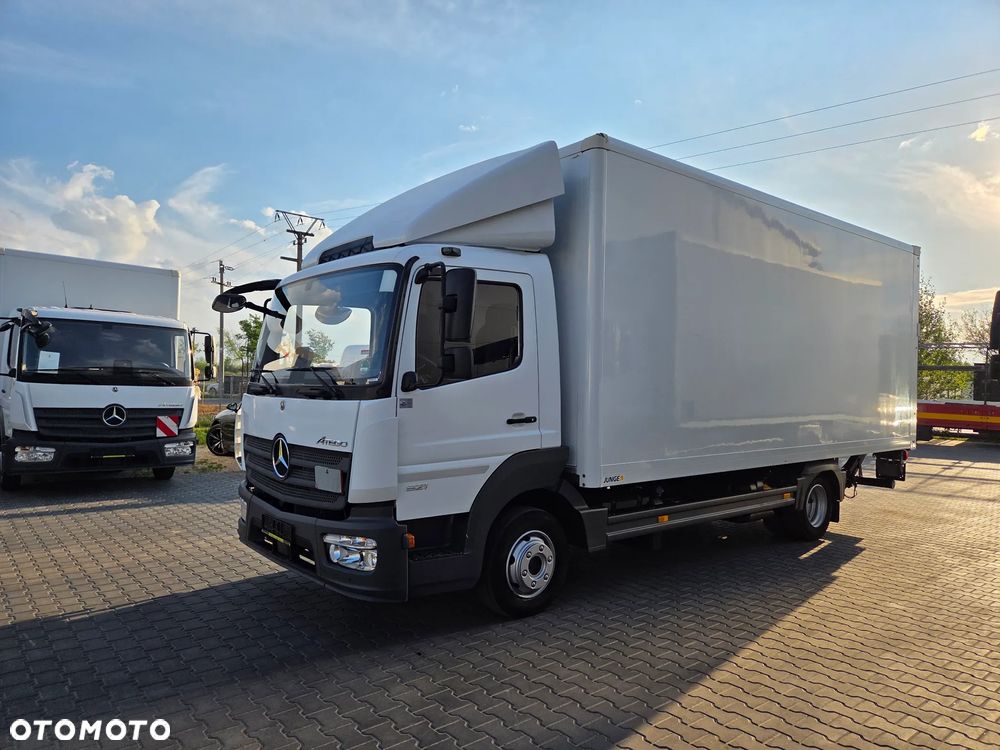 Mercedes-Benz Atego 821 - 37