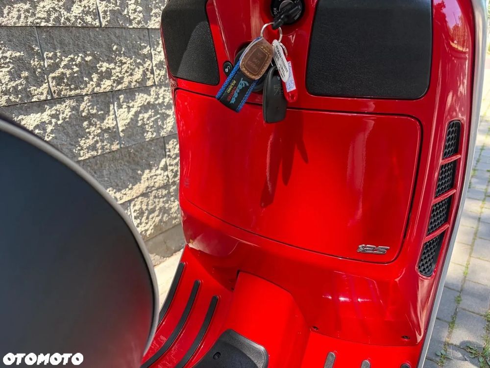 Vespa GTS - 16