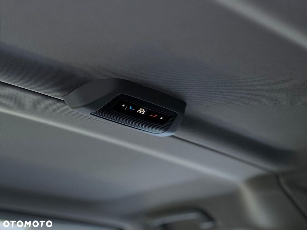 Volkswagen Multivan 2.0 TDI L2 Style DSG - 24