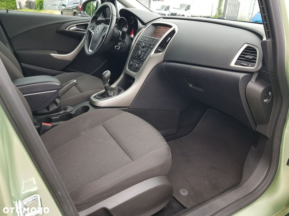 Opel Astra - 16