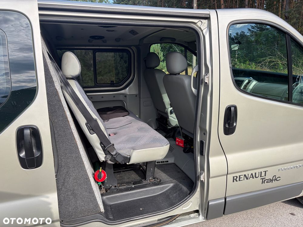 Renault Trafic - 12