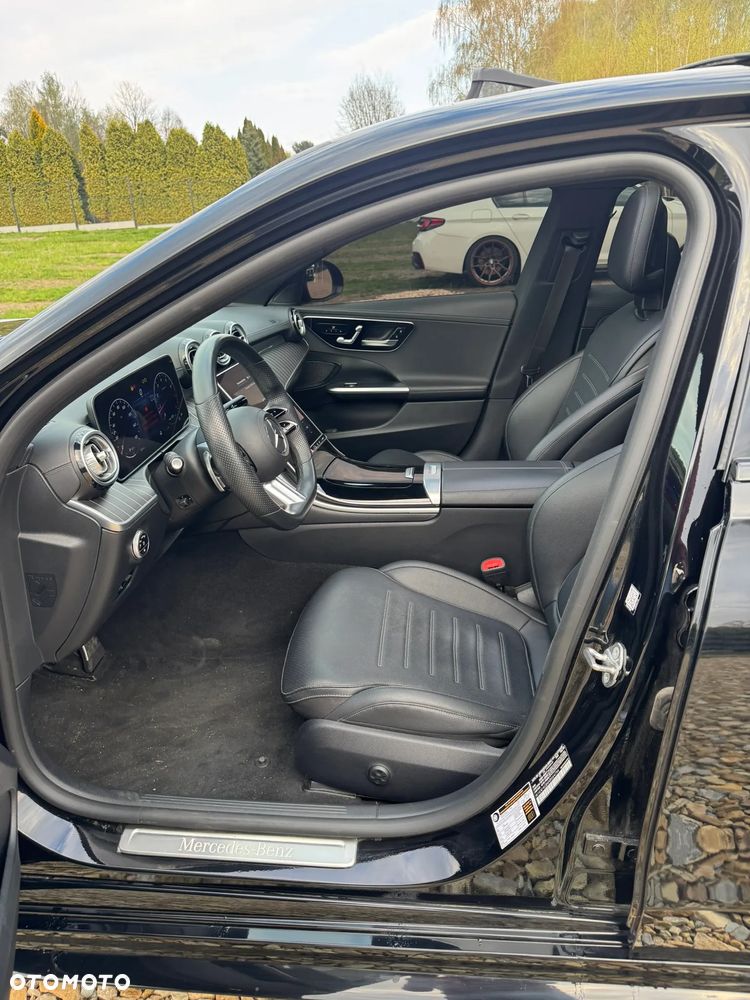 Mercedes-Benz Klasa C 300 4Matic 9G-TRONIC AMG Line - 11