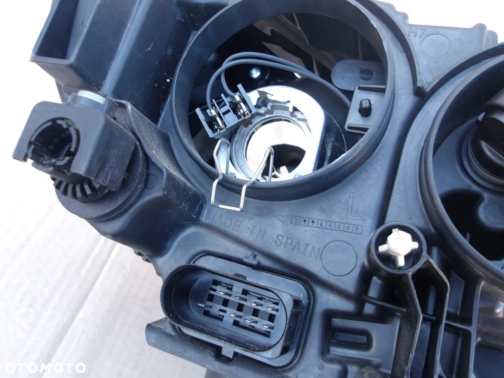 LAMPA LEWY PRZOD AUDI A1 II 82A941003 - 10