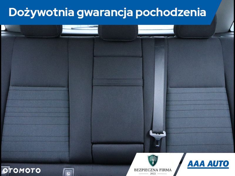 Mercedes-Benz GLC - 11