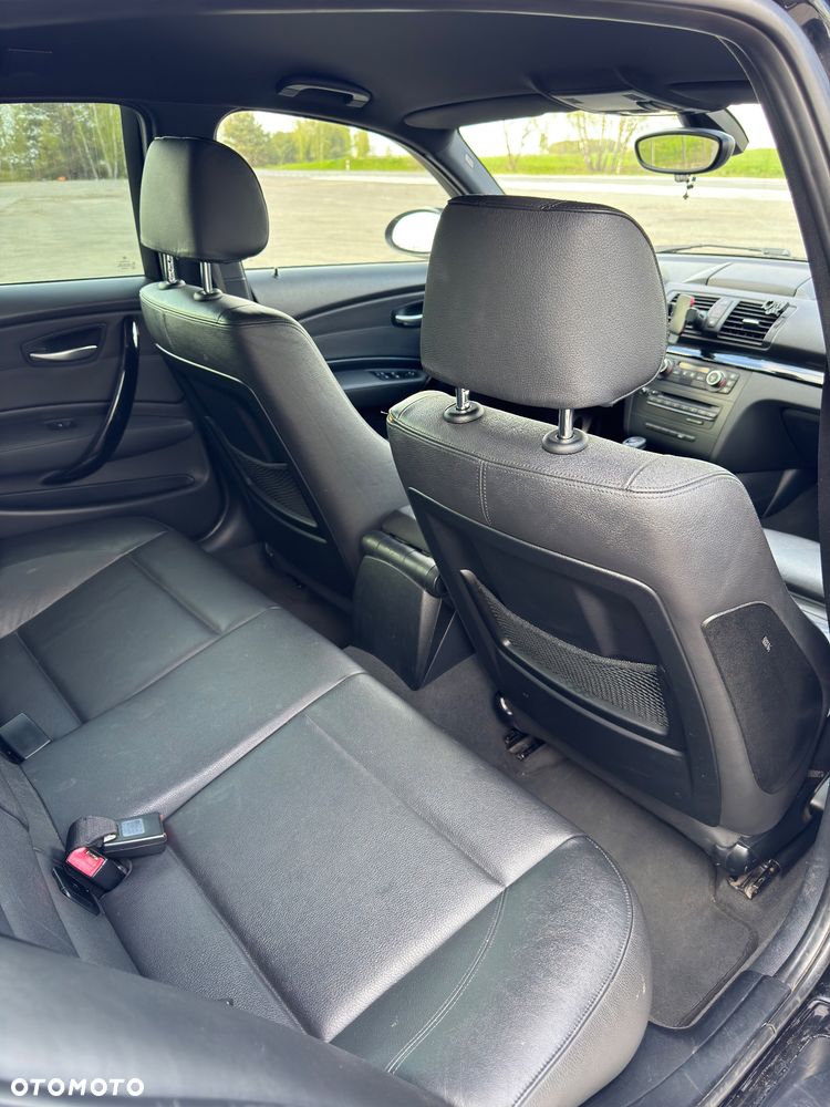 BMW Seria 1 118d DPF - 14