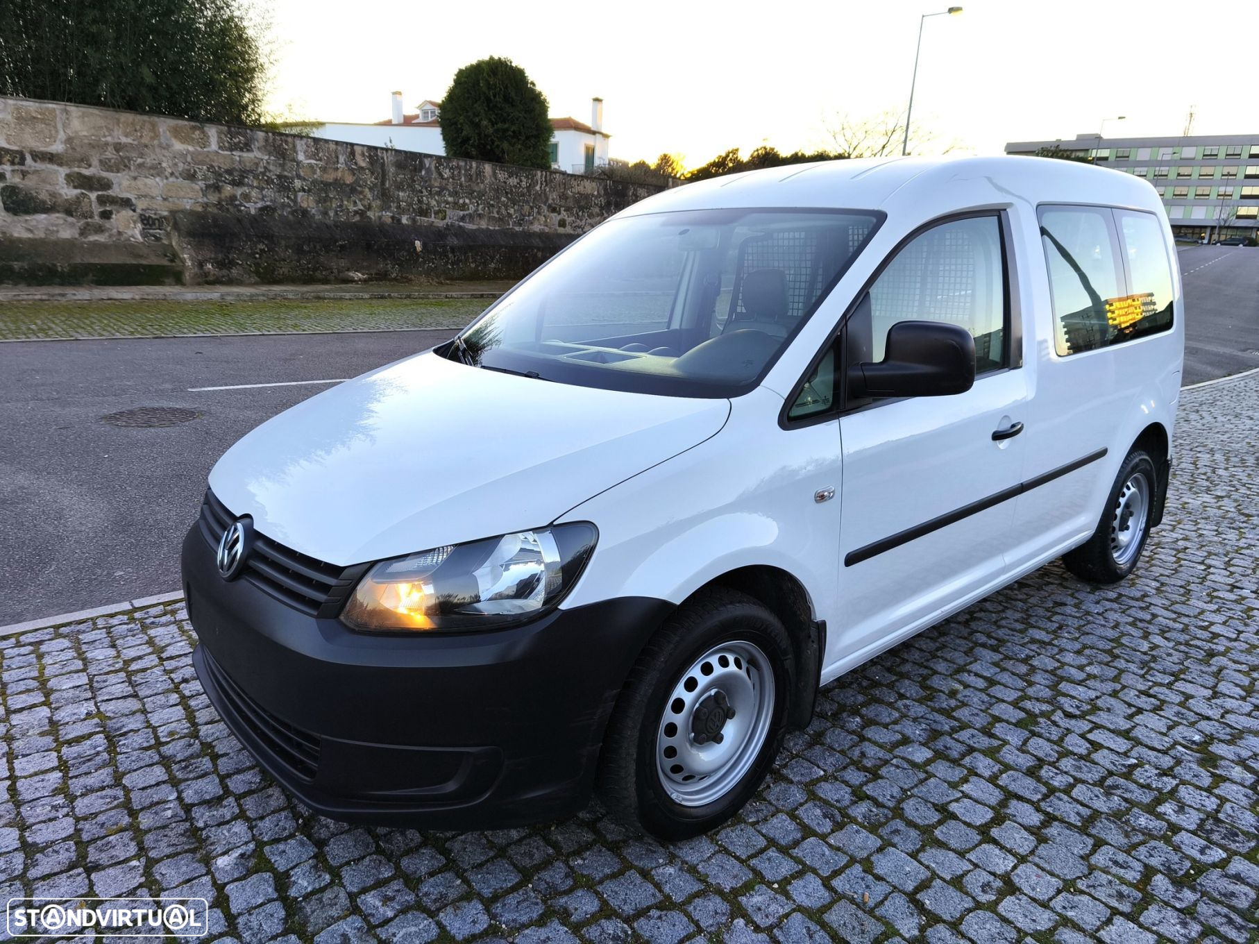 VW Caddy 1.6 TDi Entry - 2