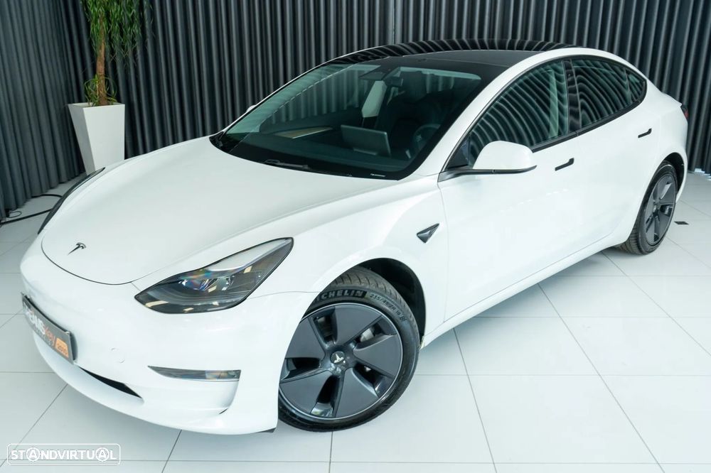Tesla Model 3 Long Range Tração Traseira - 19