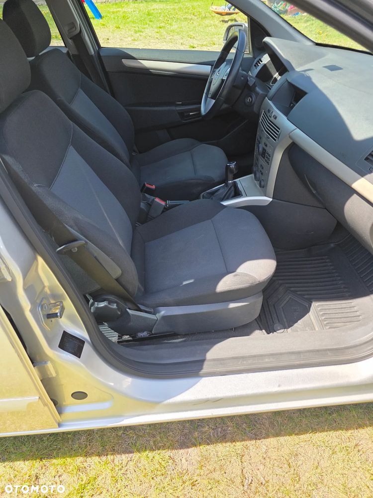Opel Astra 1.6 - 14