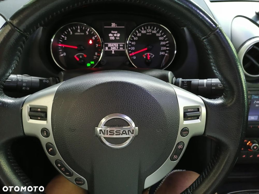 Nissan Qashqai 2.0 lounge - 14