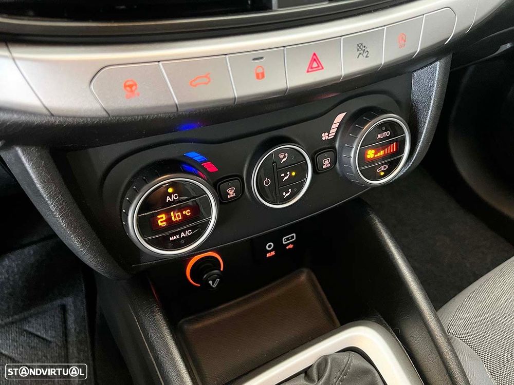 Fiat Tipo Sedan 1.3 MultiJet Lounge - 16