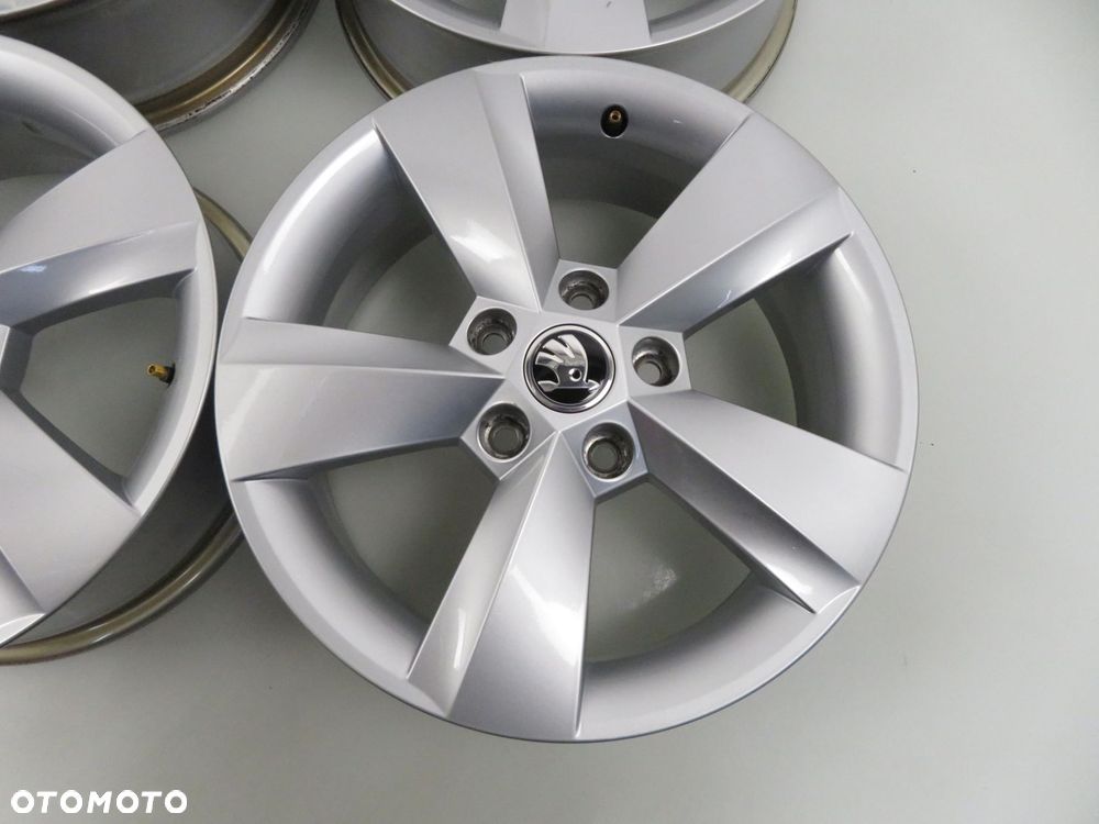 Alufelgi 16'' Skoda Karoq 5x112 6J ET43 57A601025ST - 8