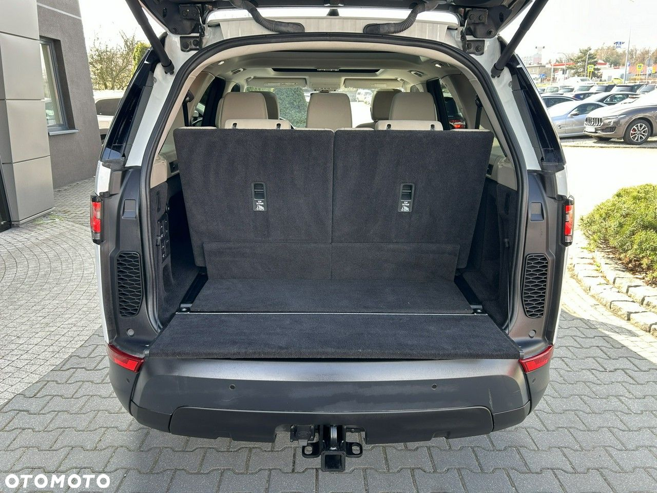 Land Rover Discovery V 3.0 Si6 HSE Luxury - 7