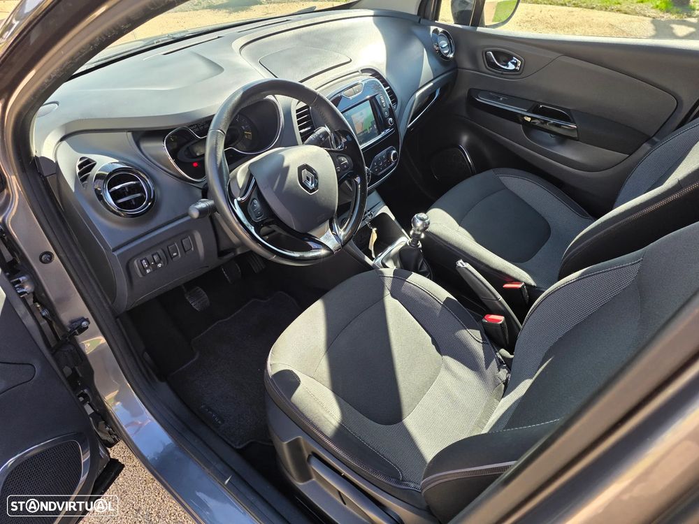 Renault Captur 1.5 dCi Exclusive - 6