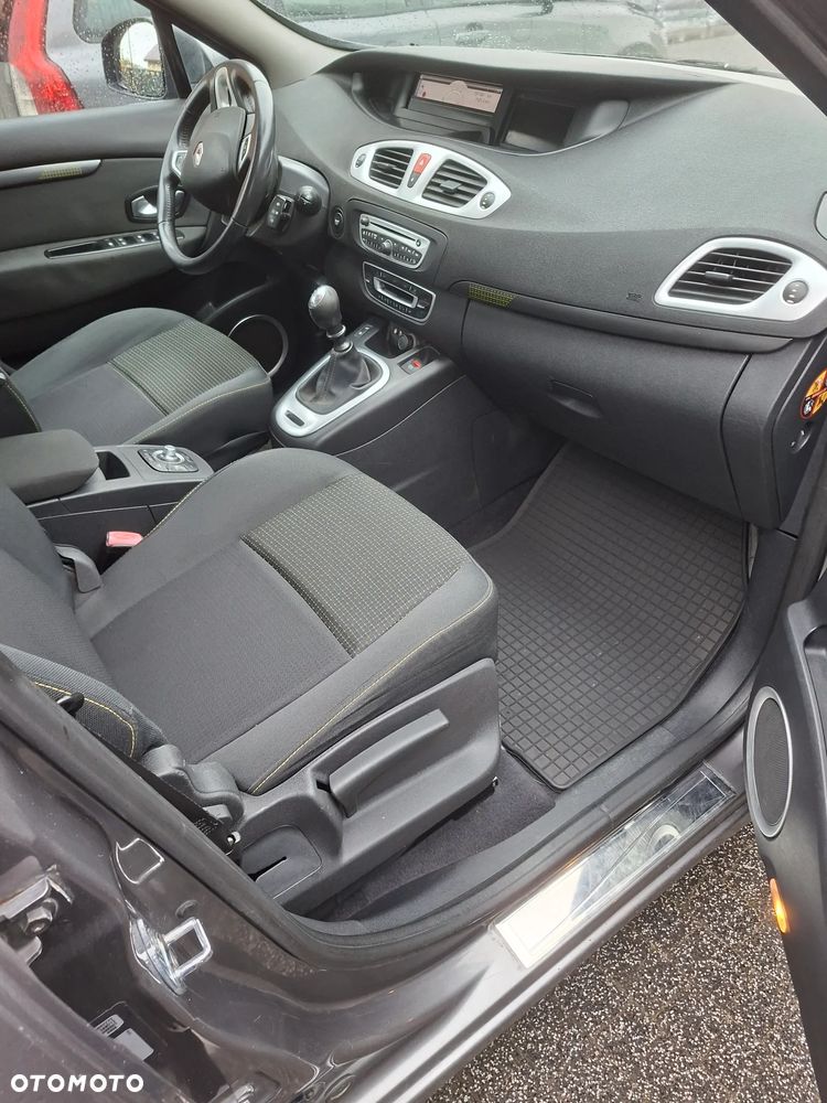 Renault Scenic - 9