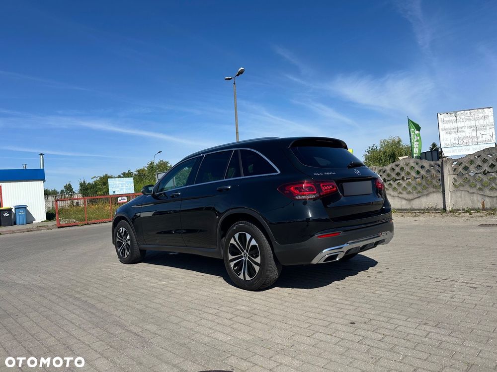 Mercedes-Benz GLC 300 d 4-Matic - 3