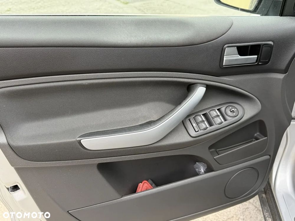 Ford Kuga 2.0 TDCi Titanium - 12