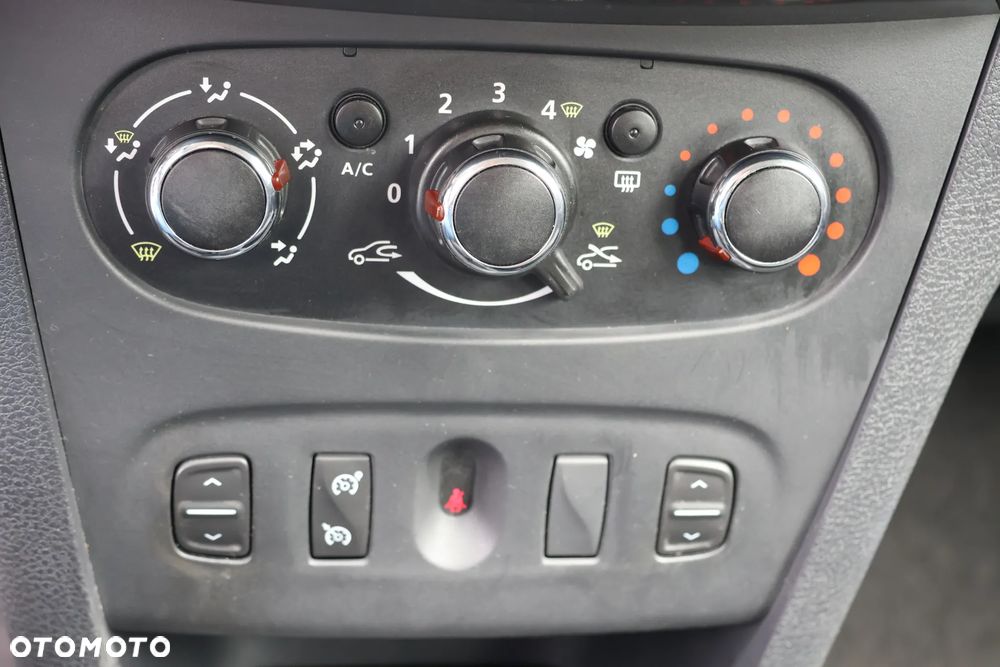 Dacia Logan dCi 90 (S&S) Comfort - 16