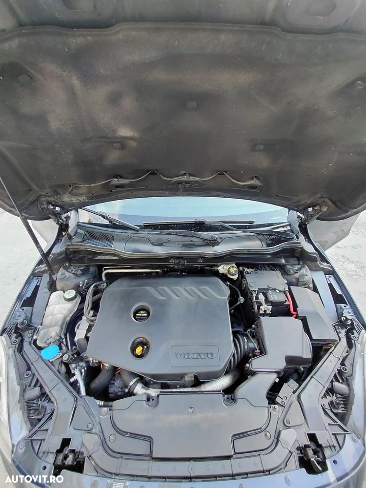 Volvo V40 D2 94g Kinetic - 13