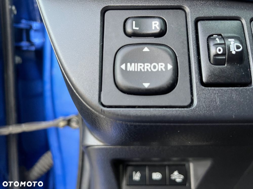 Toyota Yaris Hybrid 100 Selection - 15