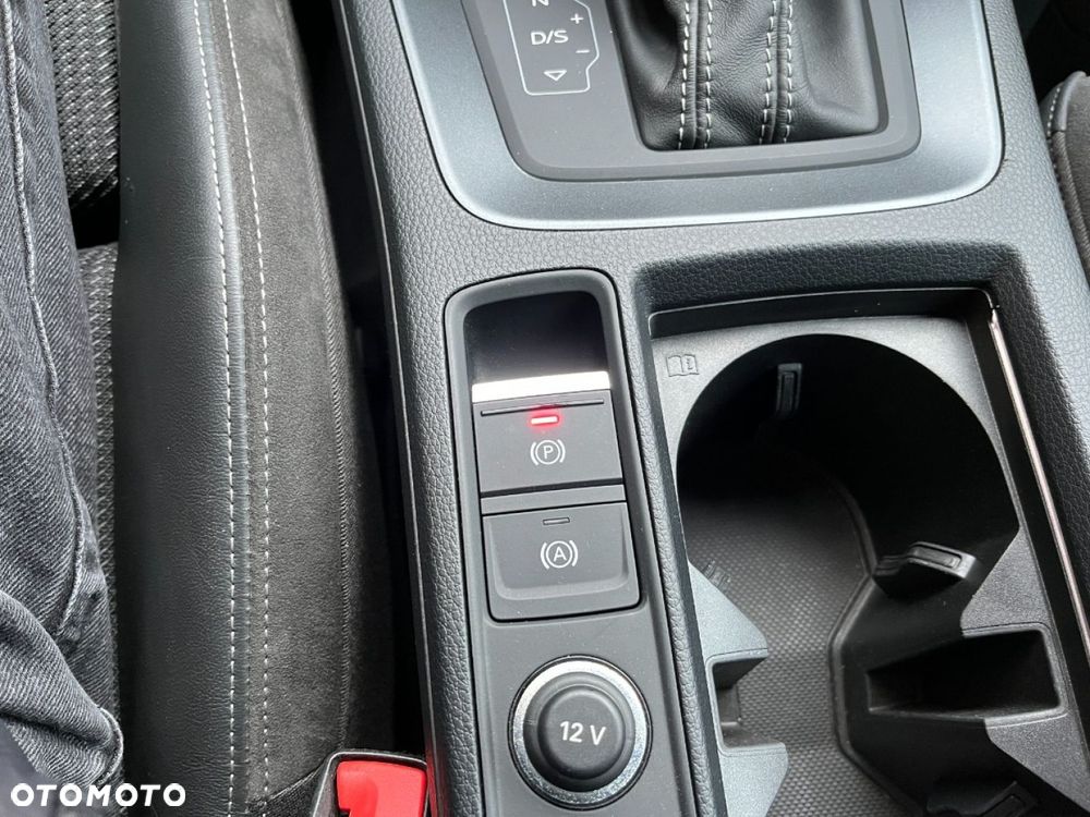 Audi Q3 35 TDI Quattro S tronic S line - 25