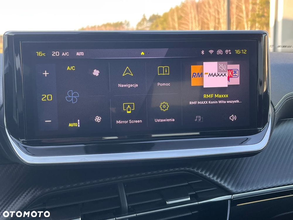 Peugeot 2008 54kWh GT Exclusive - 36