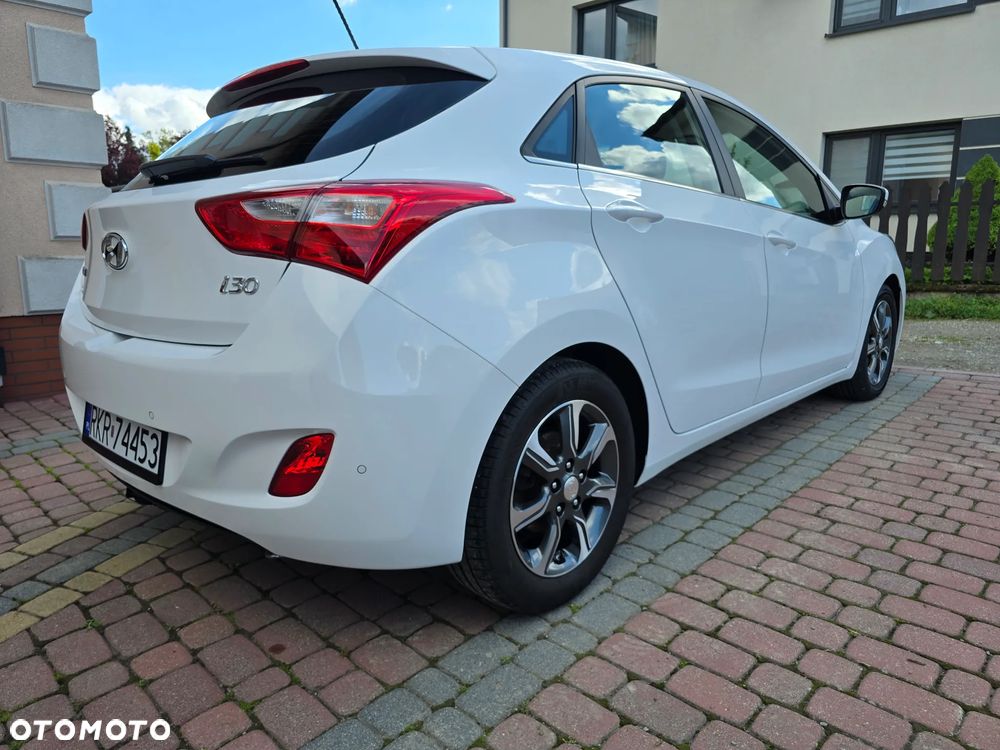 Hyundai i30 blue 1.6 GDI YES Gold - 15