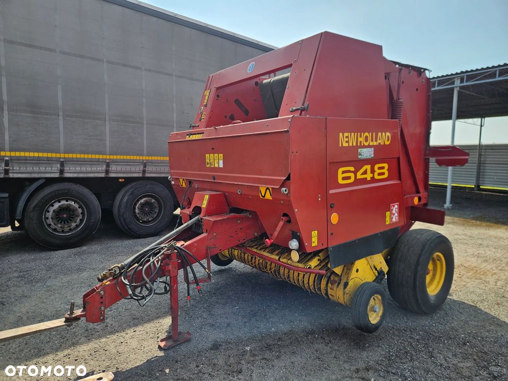 New Holland 648 - 1