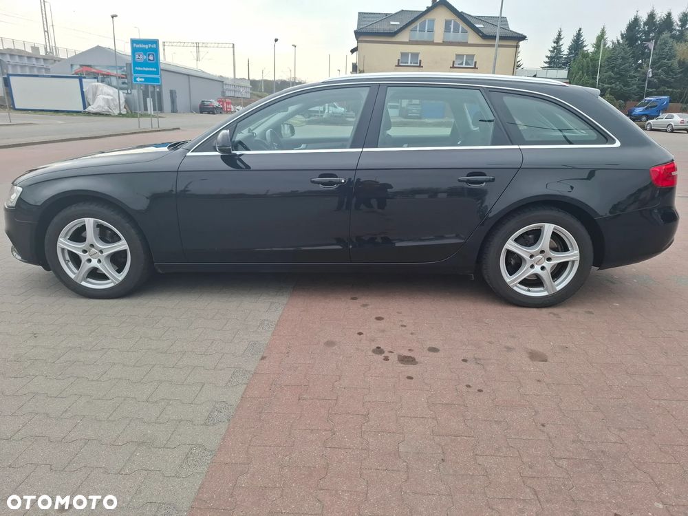 Audi A4 Avant 2.0 TDI DPF Ambiente - 6