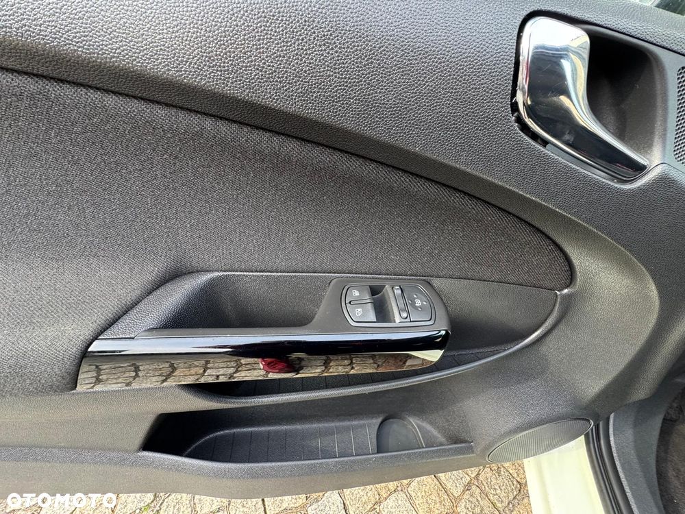 Opel Corsa 1.4 16V Edition - 9