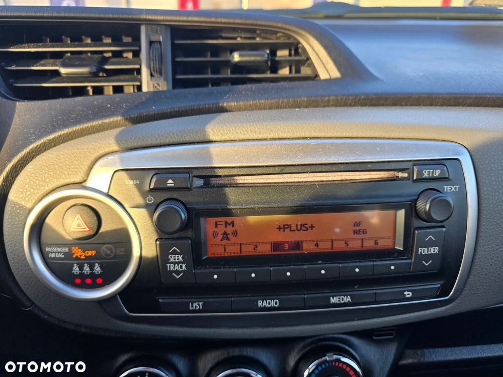 Toyota Yaris 1.0 Luna - 24