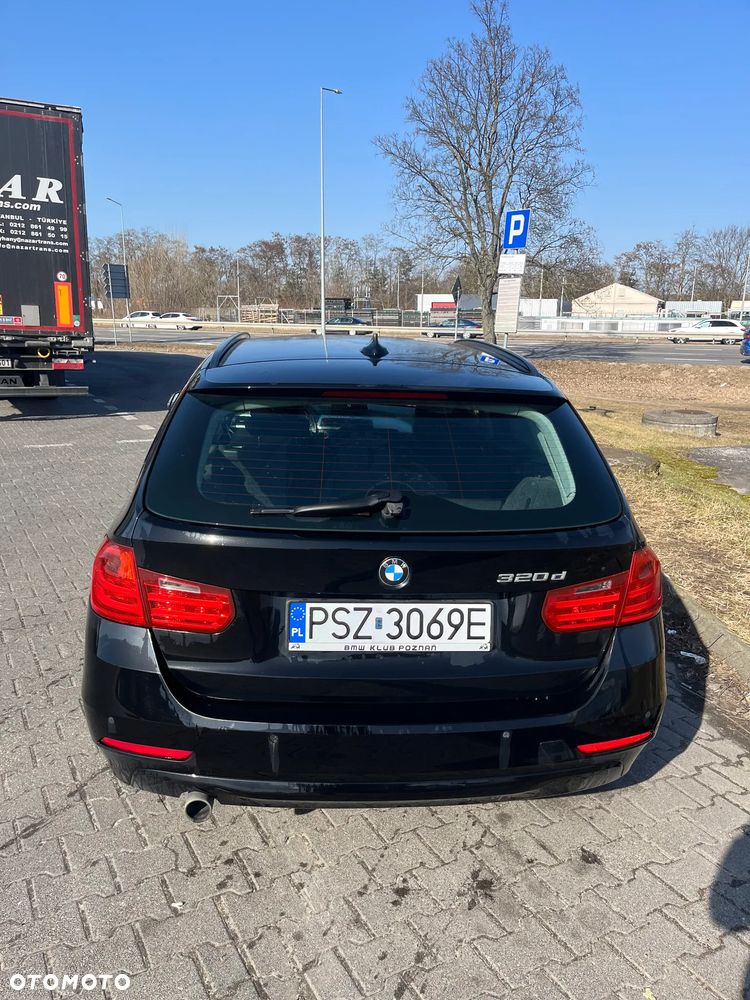 BMW Seria 3 320d - 25