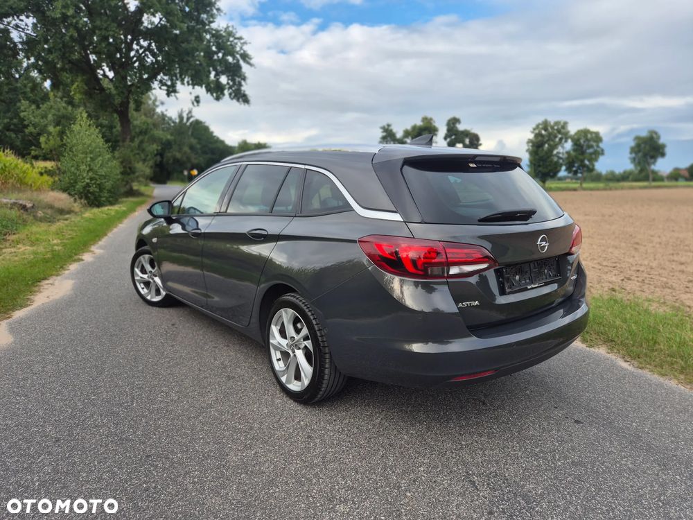 Opel Astra 1.6 CDTI Dynamic - 2